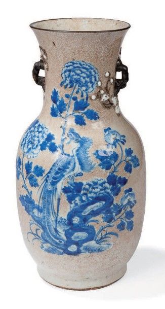 Vase balustre en porcelaine
A décor bleu...