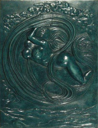 SALVADOR DALI (1904-1989) VENUS SPATIALE, 1972 Bas-relief en bronze à patine verte,...