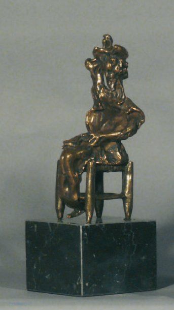 SALVADOR DALI (1904-1989) DON QUICHOTTE ASSIS, CIRCA 1972 Bronze à patine dorée en...
