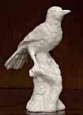 SAMSON - MANUFACTURE DE Oiseau branché en porcelaine blanche. XIX° siècle, marqué....