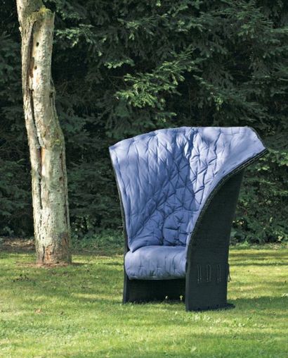 GAETANO PESCE (NÉ EN 1939) Large fauteuil modèle « Feltri ».Feutre de laine, résine,...