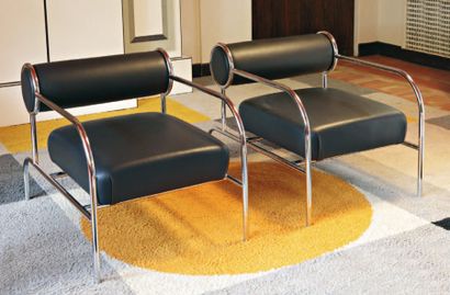 SHIRO KURAMATA (1934-1991) Paire de fauteuils. Modèle « Sofa with arms ». Cuir noir...