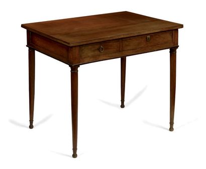 PIERRE MOLINIER (1900-1976) 
Table de travail en acajou de style Louis XVI
Table...