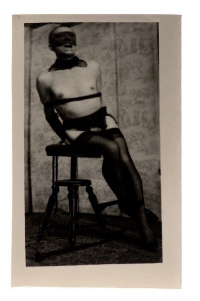 PIERRE MOLINIER (1900-1976) 
Autoportraits assis - Fin années 1950
Deux (2) tirages...
