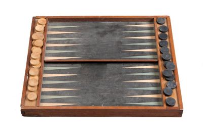 null Ensemble comprenant :

un ensemble de jetons de jeux de tables en bois et metal,...