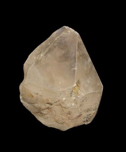 null Cristal de roche fumé
H. 20 cm L. 20 cm