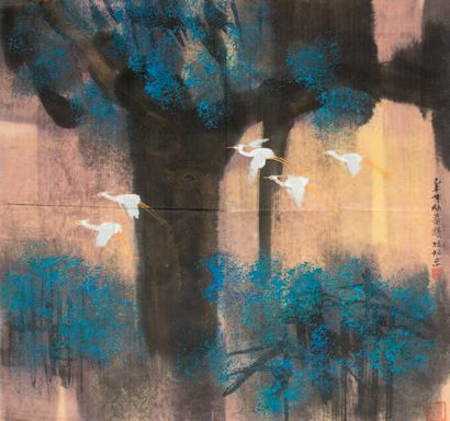 null Ensemble de trois peintures
Hérons en vol parmi des arbres, signée Qin Long...