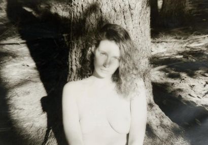 Erica LENNARD (né en 1950) 
Audrey, Forest Nude #2 - 1984
Tirage argentique d'époque.
Signé,...