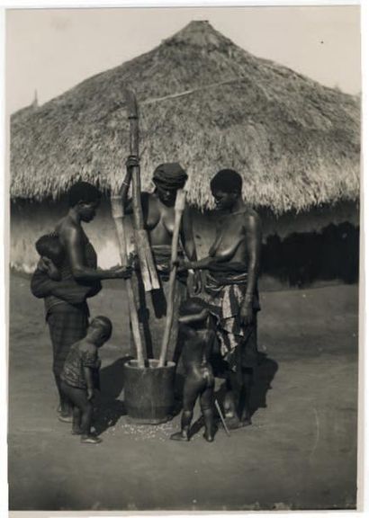 MARC ALLÉGRET (1900-1973) 
Voyage au Congo avec André Gide:
Femmes au pilori et Guerriers...