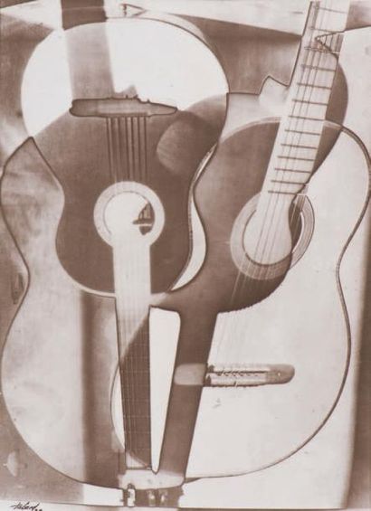 Maurice TABARD (1897-1984) 
Guitare (surimpression et solarisation) - 1931
Tirage...
