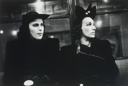 Walker Evans (1903-1975) 
Two women on the subway - 1938-1941
Tirage argentique posthume...