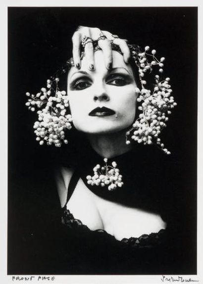 Irina Ionesco 
Jocelyne - 1977
Tirage argentique d'époque avec marges sur cartoline.
Signé...