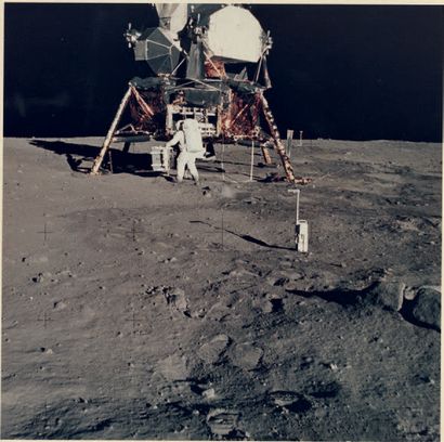null NASA/Neil A. Armstrong
Mission Apollo 11: Edwin E. (Buzz) Aldrin, Jr. descendant...