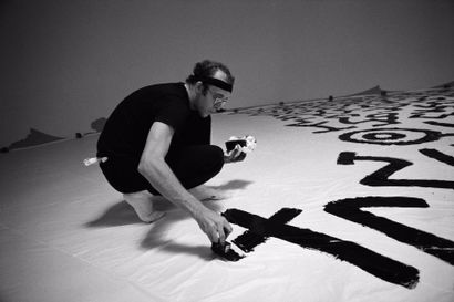 Vladimir Sichov (né en 1945) Keith Haring 

Tirage sur papier argentique format 28...