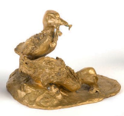 Albert ERNEST SANCHEZ (1878-?) 
Cannetons à la mare.
Sculpture en bronze à patine...