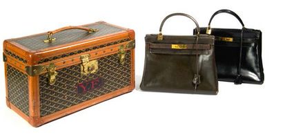 GOYARD AINE Vanity en toile enduite monogram, 3 serrures, poignée de cuir, chiffré...