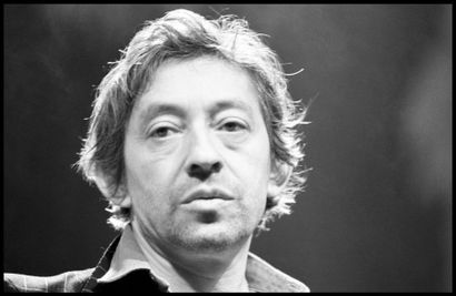 Patrick SICCOLI (né en 1955) Serge Gainsbourg Palace Paris 1979

Tirage sur papier...