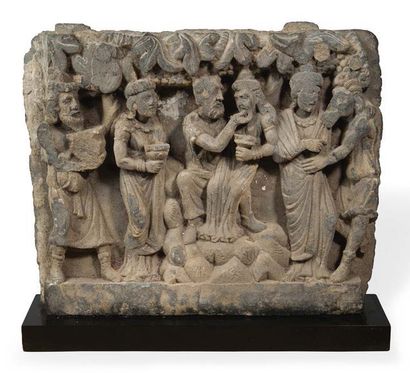 null Important bas-relief en schiste
Gandhara
Art gréco bouddhique
42x49 cm