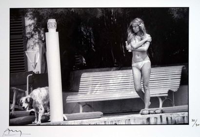 null Francis Apesteguy 

Brigitte Bardot a la Madrague Saint Tropez 1976

Tirage...