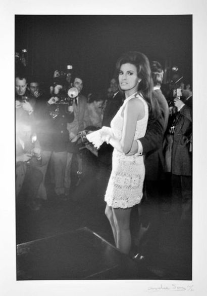 null Andre Sas 

Raquel Welch

Tirage argentique format 50,5 X 33,5 cm signé et numéroté...