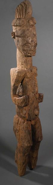 Peuple IBO - Nigeria 
Grande figuration d'ancêtre masculin.
Sculpture en bois dur...