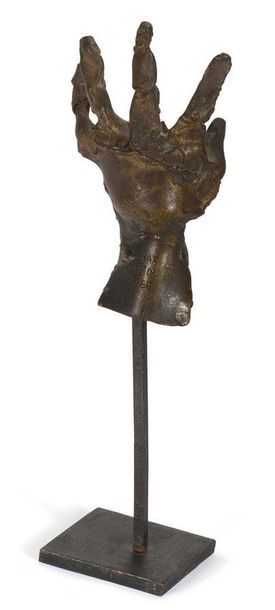 Michel CHARPENTIER (né en 1927) La main
Sculpture en bronze ciselé et doré. Signé
H....