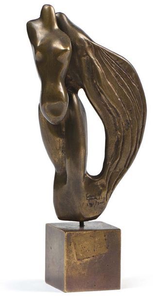 Camille GARBELL (Né en 1945) Femme drapée
Sculpture en bronze poli signée et numérotée...