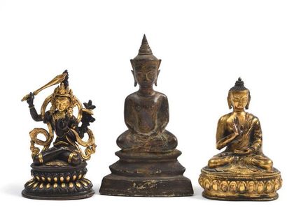 Chine et Tibet - Fin du XIXème et début du XXème siècle Bouddhas
Suite de trois sculptures...