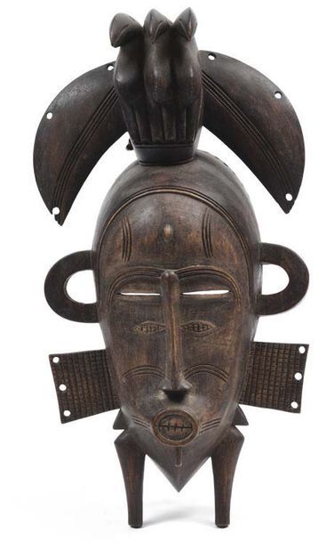 null Peuple SENOUFO - Côte d'Ivoire
Masque en bois sculpté
H: 39 cm