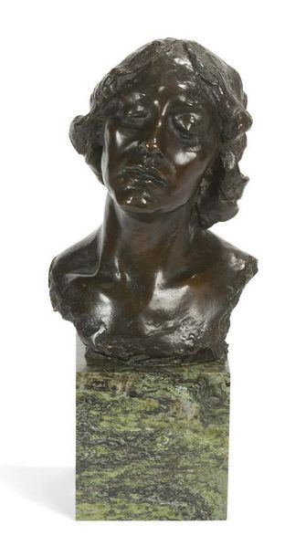 Attribué à Jean-Antoine INJALBERT (1845-1933) Buste de femme
Sculpture en bronze...
