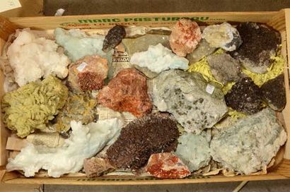 null Lot de quartz fumé, barytine, calcite, aragonites bleues de Grèce et autres...