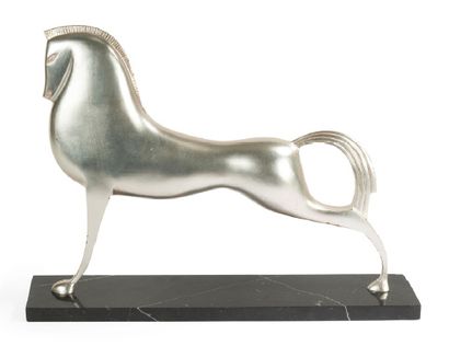 Attribué à Boris LOVET-LORSKI (1894-1973) 
Cheval
Sculpture en bronze argenté
H.34...