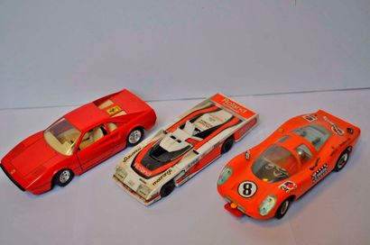 null Lot de 3 maquettes de Prototypes: Dome, Porsche proto, Ferrari 308, échelle...