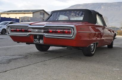 FORD THUNDERBIRD Convertible - 1966 N° de Série : 6Y85Z135945

Surnommée Flairbird,...