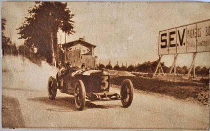 null Antonio ASCARI au virage des 7 chemins au GP de France (1924)? Sur Alfa Romeo....