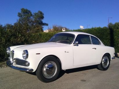 ALFA ROMEO GIULIETTA Sprint Coupé - 1963 N° de Série: AR356358
Réalisée par Bertone,...
