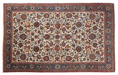 null Very fine TÉHÉRAN inlaid with natural silk (Iran), first part of the 20th century
On...