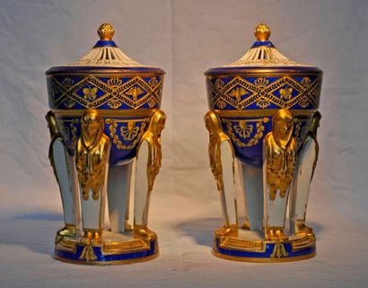 SEVRES. Pair of covered openwork porcelain...