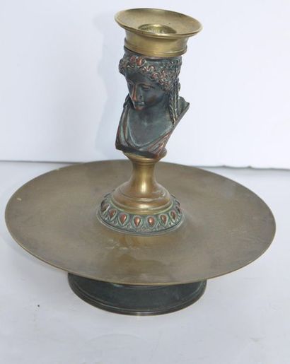 null Bronze candlestick, antique style head in the taste of Barbedienne - H: 18 cm...