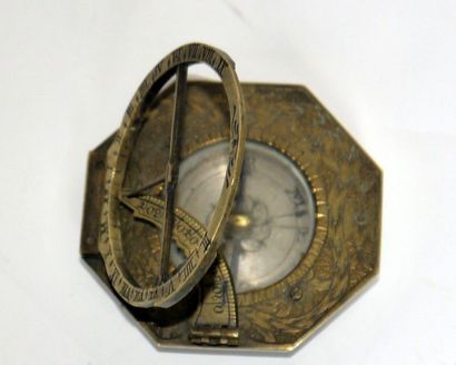 null Sundial - inscription on the back - 17th century