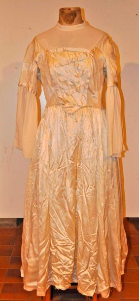 null Renaissance style tunic, burgundy color + Dress style XVIII° ecru color