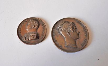 null 2 engravings: Duke and Duchess of Angoulême (bad condition) and 2 bronze medals...