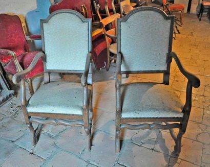 null Pair of Louis XIII style armchairs