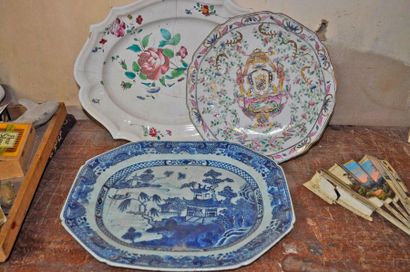 3 earthenware and porcelain dishes (acci...