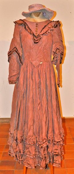 null Robe violine avec chapeau (abimée) style 1830