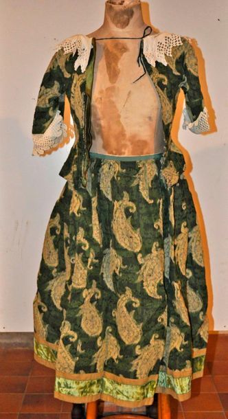 Green set, late 18th century style