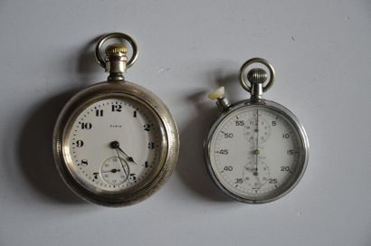 null Lot de 9 montres: 2 montres en métal dont 1 régulateur + Montre mois, jours,...