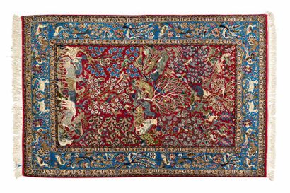 null Original and fine Esfahan (Iran) wool and silk Around 1980 Dimensions. 169 x...