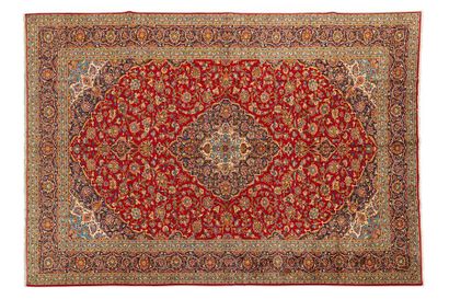 null Very important Kachan ( iran ) around 1980

Dimensions. 514 x 305 cm

Technical...