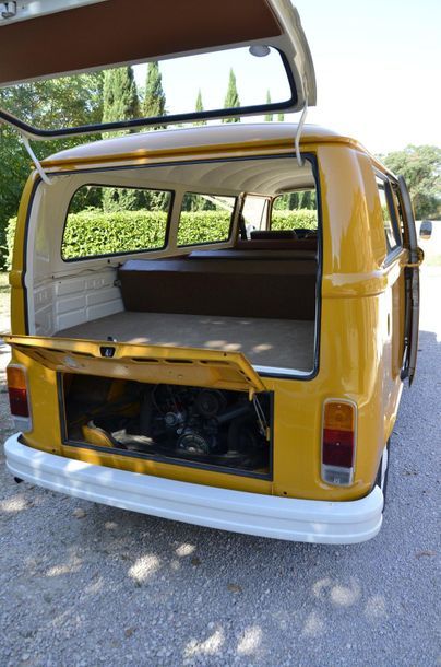 VOLKSWAGEN Combi T2 23AS – 1978 Serial N°: 2382031829
French

Carte Grise The T2...
